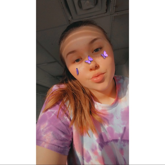 Meet your Posher, Mikayla - Picture 2 of 2